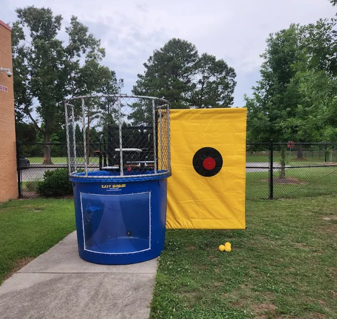 391f0562 4927 46ef 949a 065d34c42d3f Company Party Rentals That Employees Love